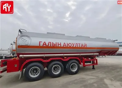 Engrase el remolque de acero 32000L del aceite del camión 3axle Carcon semi para el transporte del combustible